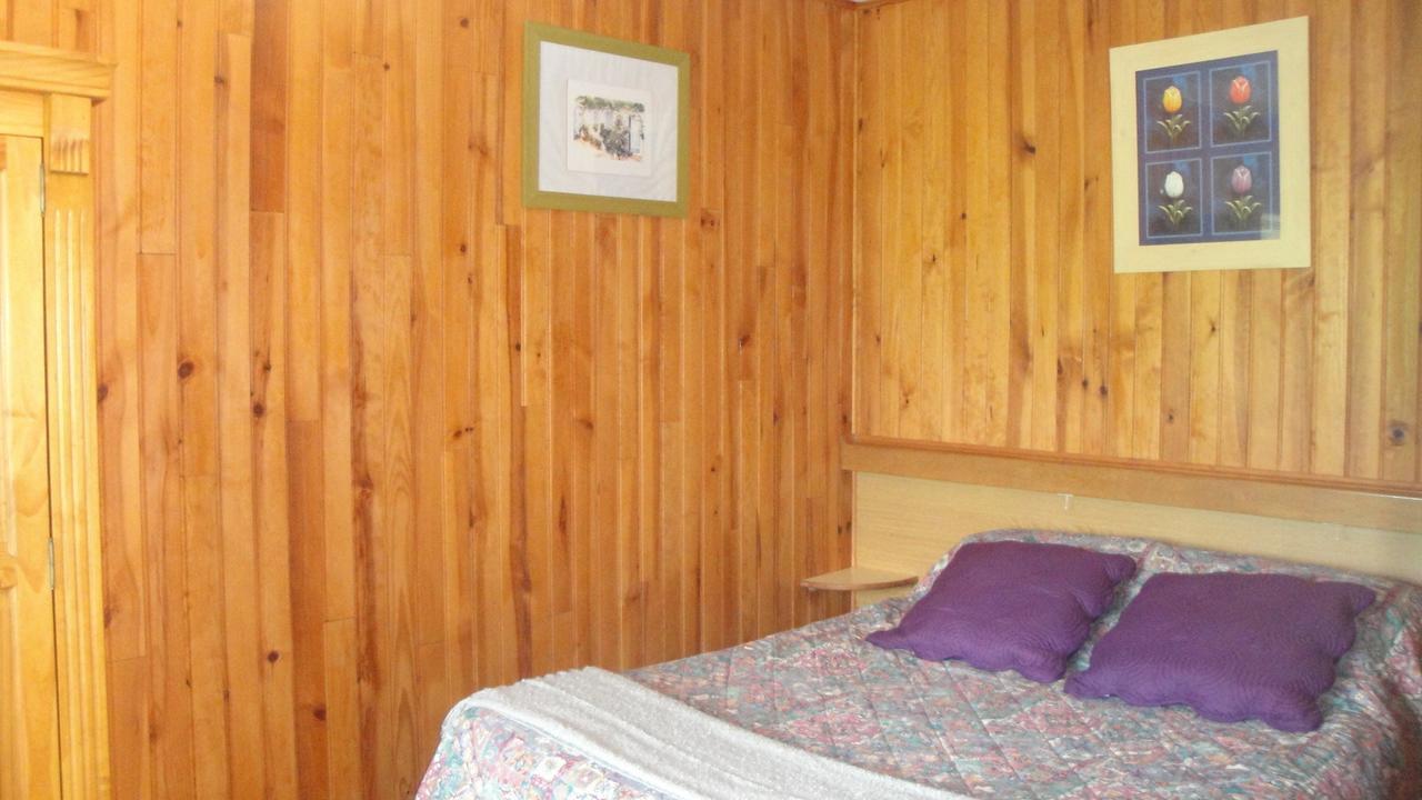 مبيت وإفطار Auterive  Domaine De Poudos الغرفة الصورة